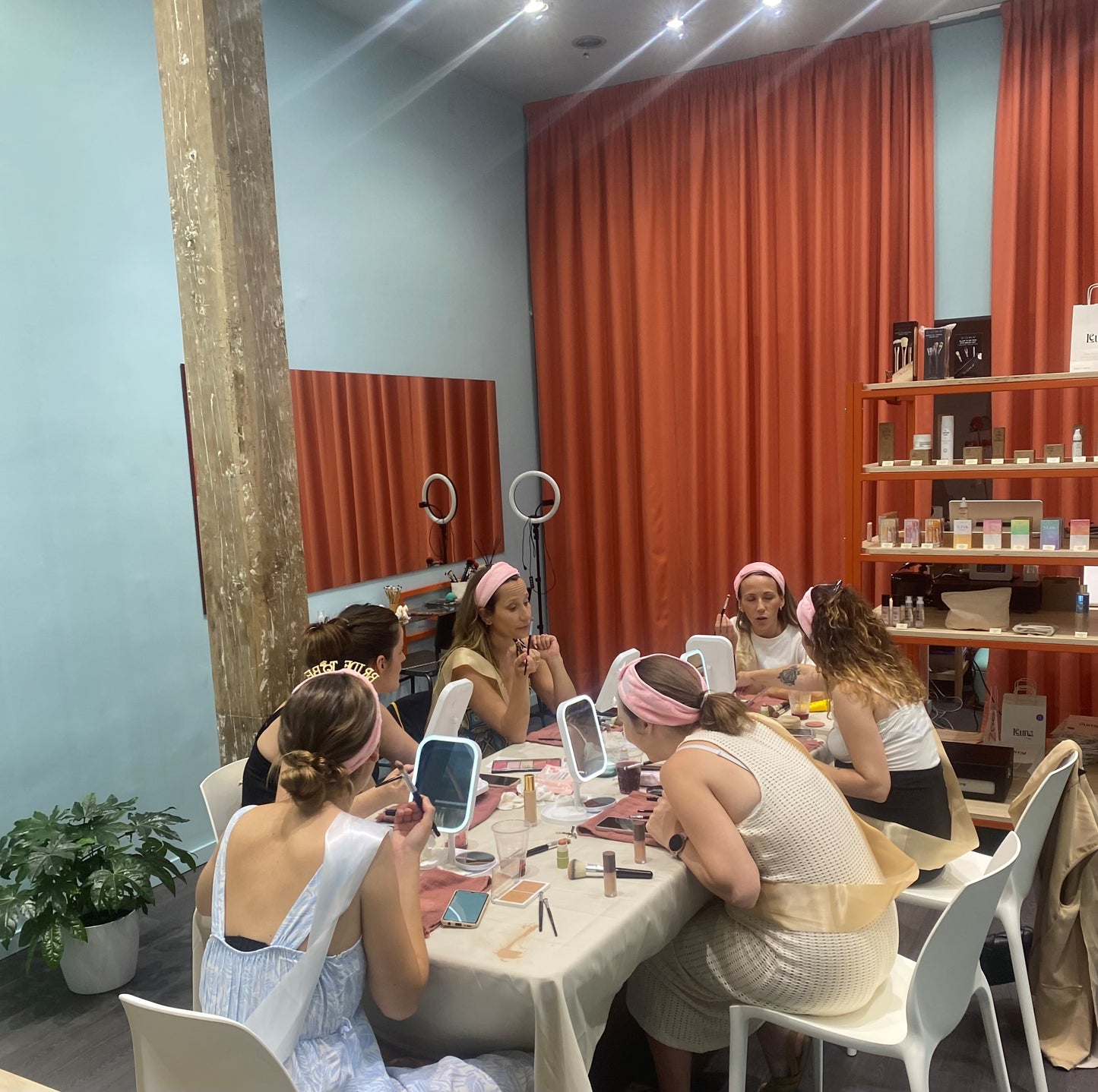 TALLERES EN GRUPO A DOMICILIO
